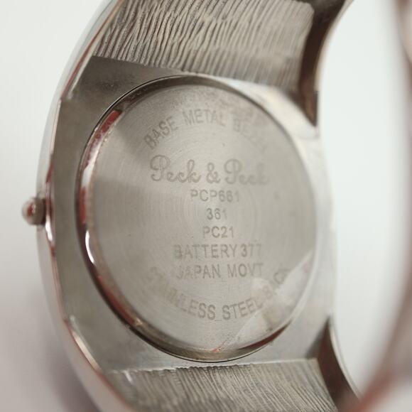 Peck & Peck Womens Cuff Watch 46mm Black Pebble Silver Tone w New Battery - Picture 12 of 12